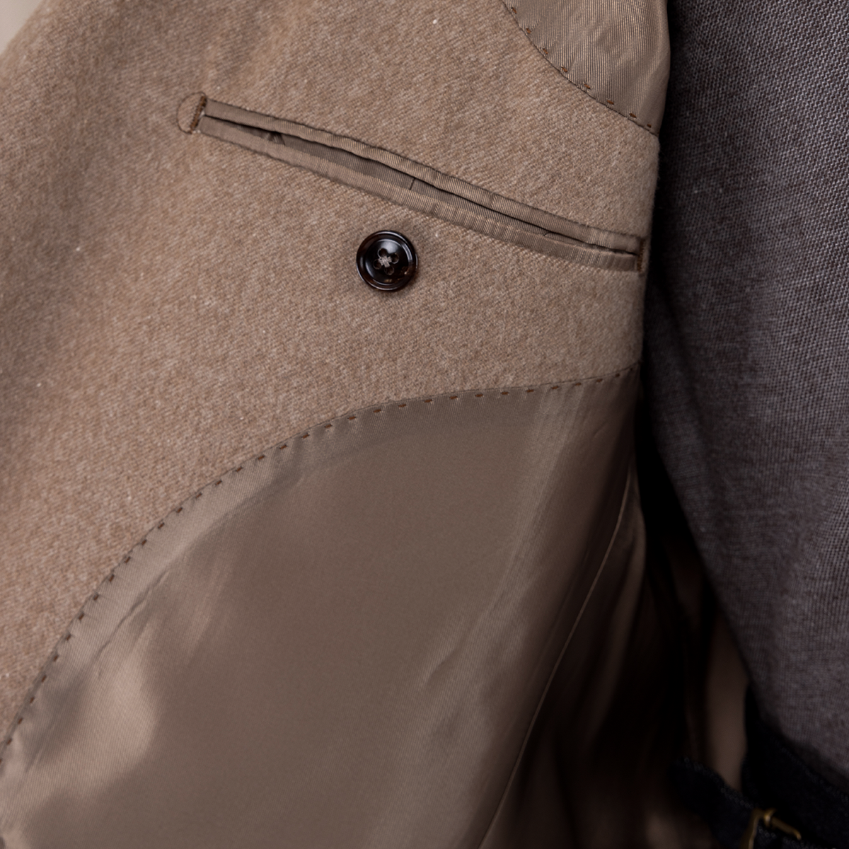 Light Camel Wool‑Silk Half‑Canvas Single‑Breasted Blazer