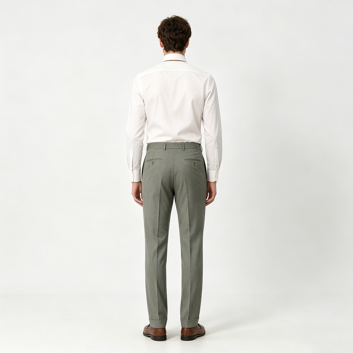 Grey VBC Virgin‑Wool Peak Lapel Two‑Piece Suit